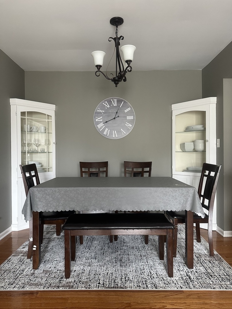 2S739 Winchester Circle 4