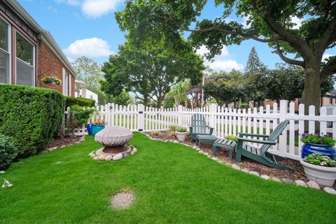 Tiny photo for 1858 Newcastle Avenue, Westchester, IL 60154 (MLS # 12724992)