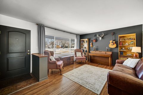 Tiny photo for 1930 Richard Street, Aurora, IL 60506 (MLS # 12593489)