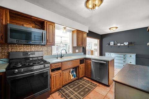 Tiny photo for 1930 Richard Street, Aurora, IL 60506 (MLS # 12593489)