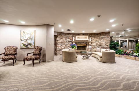 Tiny photo for 1400 N Yarmouth Place #413, Mount Prospect, IL 60056 (MLS # 12731762)