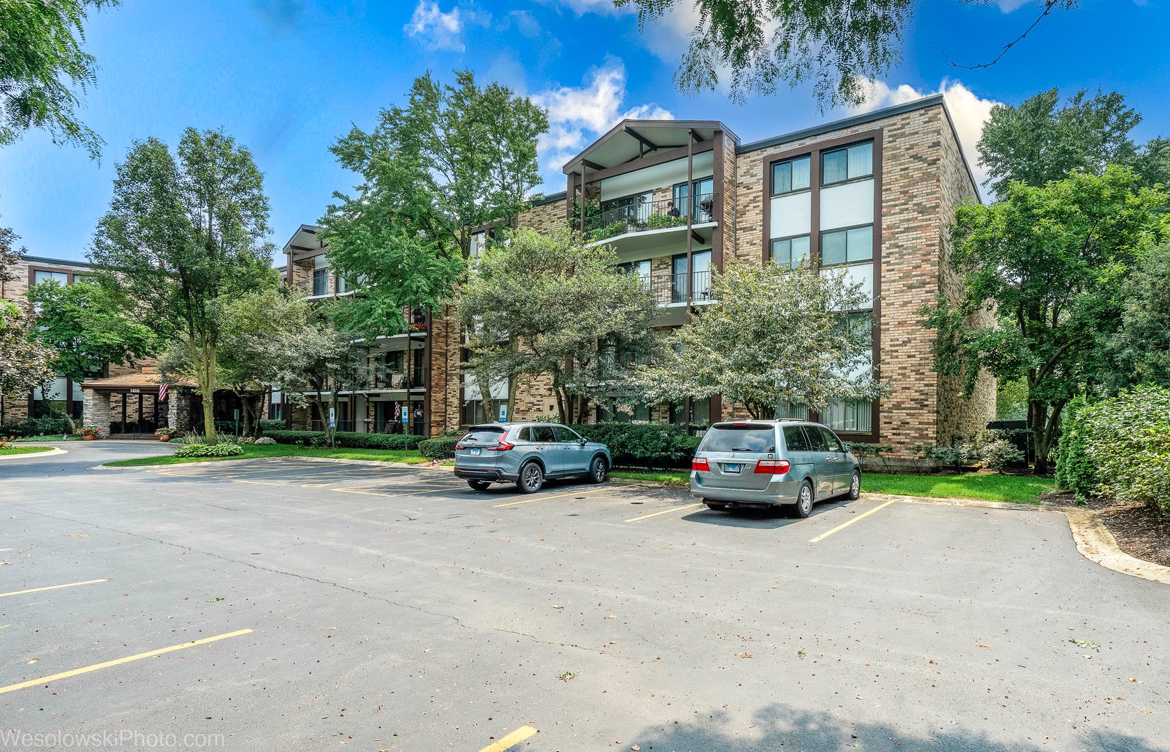 1400 N Yarmouth Place 413