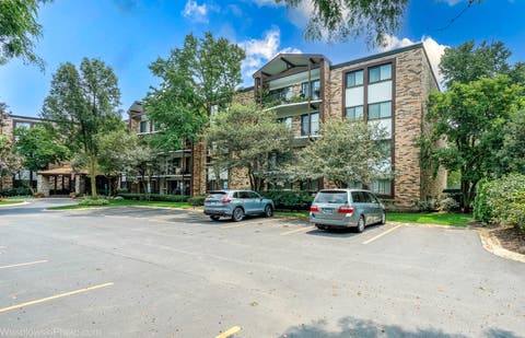 Tiny photo for 1400 N Yarmouth Place #413, Mount Prospect, IL 60056 (MLS # 12731762)