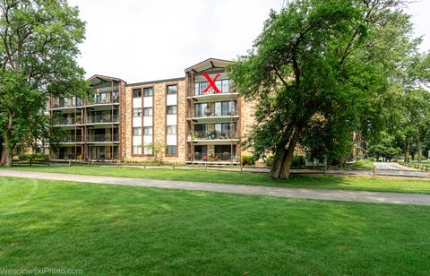 Tiny photo for 1400 N Yarmouth Place #413, Mount Prospect, IL 60056 (MLS # 12731762)