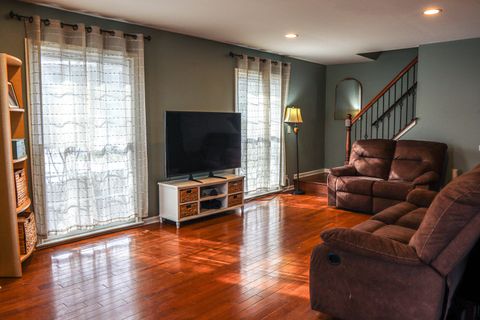 Tiny photo for 1682 Monticello Court #D, Wheaton, IL 60189 (MLS # 12595374)