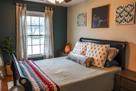 Tiny photo for 1682 Monticello Court #D, Wheaton, IL 60189 (MLS # 12595374)