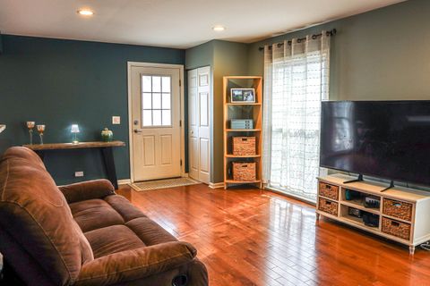 Tiny photo for 1682 Monticello Court #D, Wheaton, IL 60189 (MLS # 12595374)