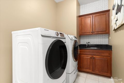 Tiny photo for 982 Jennifer Court, Sugar Grove, IL 60554 (MLS # 12487203)