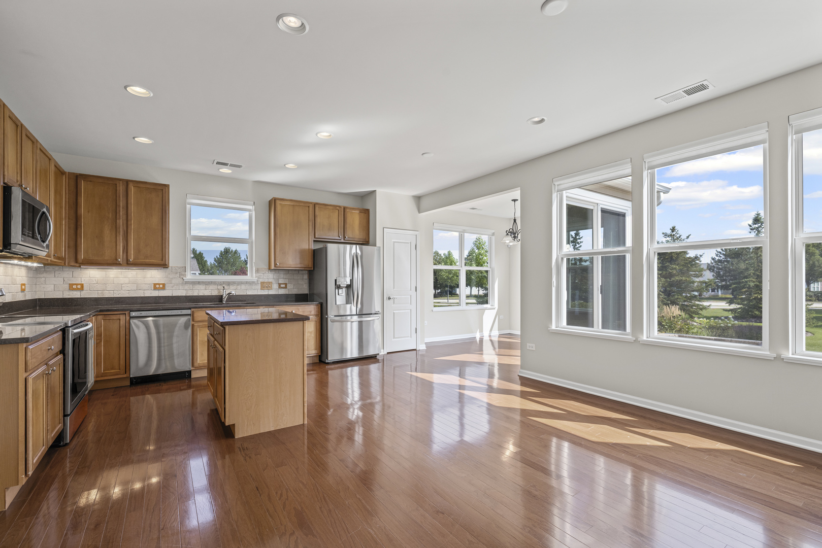 3092 Epstein Circle