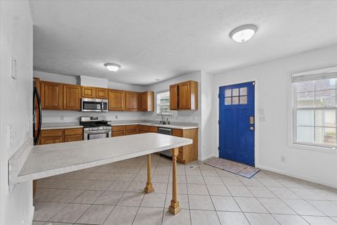 Tiny photo for 1501 ABERCORN Street, Urbana, IL 61802 (MLS # 12440230)