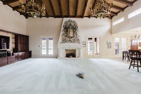 Tiny photo for 319 Country Club Lane, Harrisburg, IL 62946 (MLS # 12583805)