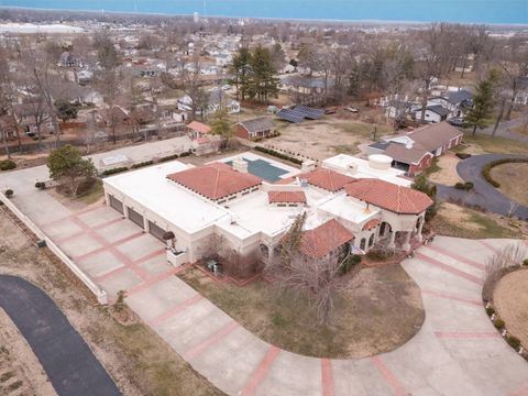 Tiny photo for 319 Country Club Lane, Harrisburg, IL 62946 (MLS # 12583805)