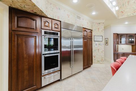 Tiny photo for 319 Country Club Lane, Harrisburg, IL 62946 (MLS # 12583805)