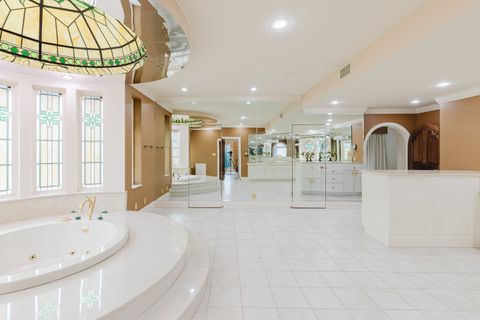 Tiny photo for 319 Country Club Lane, Harrisburg, IL 62946 (MLS # 12583805)