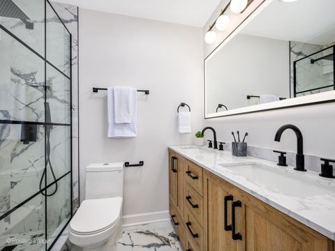Tiny photo for 5455 N SHERIDAN Road #1904, Chicago, IL 60640 (MLS # 12487444)