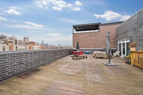 Tiny photo for 2825 N Halsted Street #3E, Chicago, IL 60657 (MLS # 12520981)