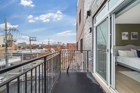 Tiny photo for 2825 N Halsted Street #3E, Chicago, IL 60657 (MLS # 12520981)