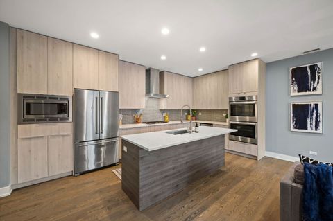 Tiny photo for 2825 N Halsted Street #3E, Chicago, IL 60657 (MLS # 12520981)