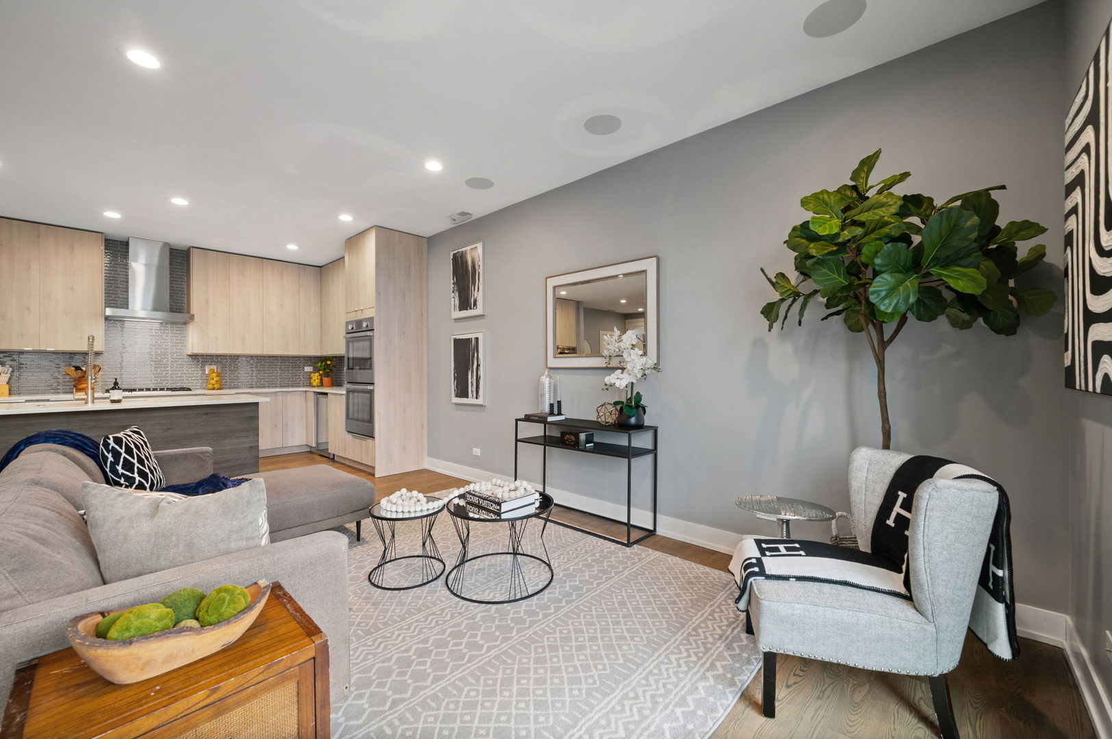 2825 N Halsted Street 3E