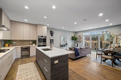 Tiny photo for 2825 N Halsted Street #3E, Chicago, IL 60657 (MLS # 12520981)