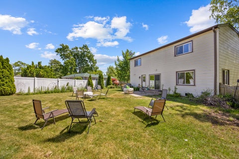 Tiny photo for 652 Cherry Valley Road, Vernon Hills, IL 60061 (MLS # 12659866)