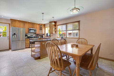 Tiny photo for 652 Cherry Valley Road, Vernon Hills, IL 60061 (MLS # 12659866)