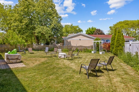 Tiny photo for 652 Cherry Valley Road, Vernon Hills, IL 60061 (MLS # 12659866)