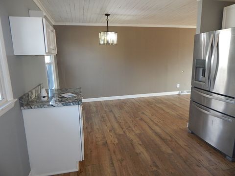 Tiny photo for 3302 Greenbrier Drive, Bettendorf, IA 52722 (MLS # 12560002)