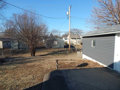 Tiny photo for 3302 Greenbrier Drive, Bettendorf, IA 52722 (MLS # 12560002)