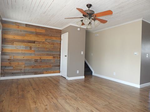 Tiny photo for 3302 Greenbrier Drive, Bettendorf, IA 52722 (MLS # 12560002)