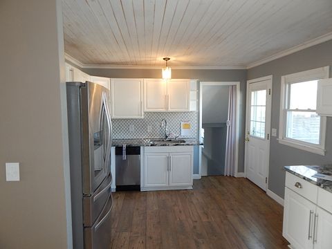 Tiny photo for 3302 Greenbrier Drive, Bettendorf, IA 52722 (MLS # 12560002)