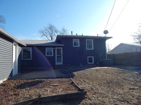 Tiny photo for 3302 Greenbrier Drive, Bettendorf, IA 52722 (MLS # 12560002)