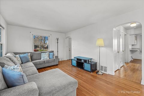 Tiny photo for 375 S Edison Avenue, Elgin, IL 60123 (MLS # 12616131)