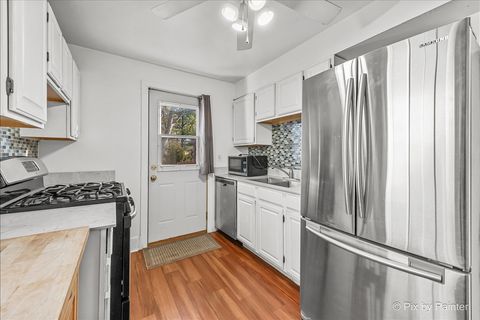 Tiny photo for 375 S Edison Avenue, Elgin, IL 60123 (MLS # 12616131)