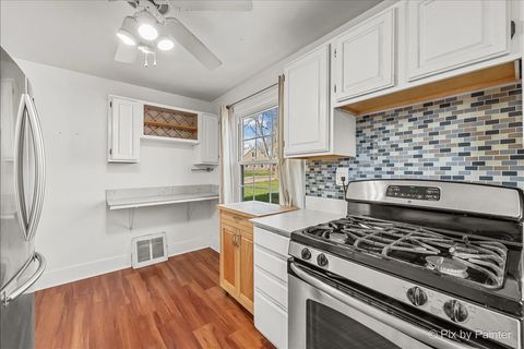 Tiny photo for 375 S Edison Avenue, Elgin, IL 60123 (MLS # 12616131)