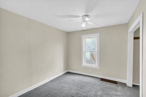 Tiny photo for 1213 W Beslin Street, Urbana, IL 61801 (MLS # 12548955)