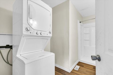 Tiny photo for 1213 W Beslin Street, Urbana, IL 61801 (MLS # 12548955)