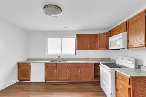 Tiny photo for 1213 W Beslin Street, Urbana, IL 61801 (MLS # 12548955)