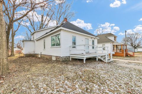 Tiny photo for 1213 W Beslin Street, Urbana, IL 61801 (MLS # 12548955)