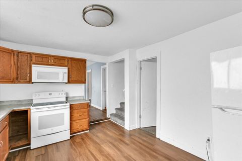 Tiny photo for 1213 W Beslin Street, Urbana, IL 61801 (MLS # 12548955)