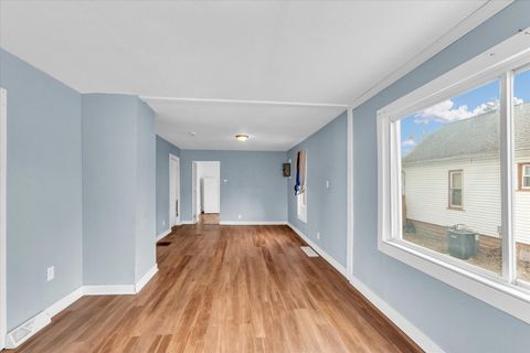 Tiny photo for 1213 W Beslin Street, Urbana, IL 61801 (MLS # 12548955)