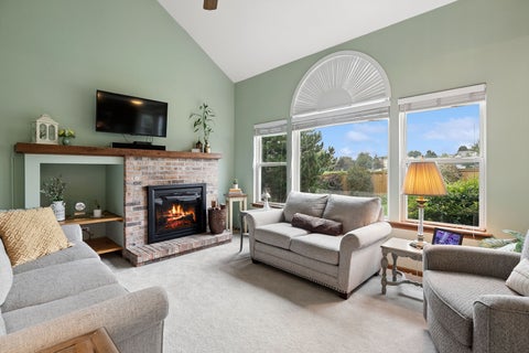 Tiny photo for 32 E Dahlia Lane, Round Lake Beach, IL 60073 (MLS # 12756886)