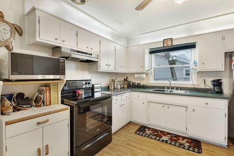 Tiny photo for 6900 W 112th Street, Worth, IL 60482 (MLS # 12600047)