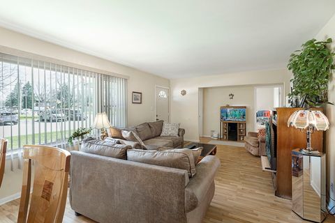 Tiny photo for 6900 W 112th Street, Worth, IL 60482 (MLS # 12600047)