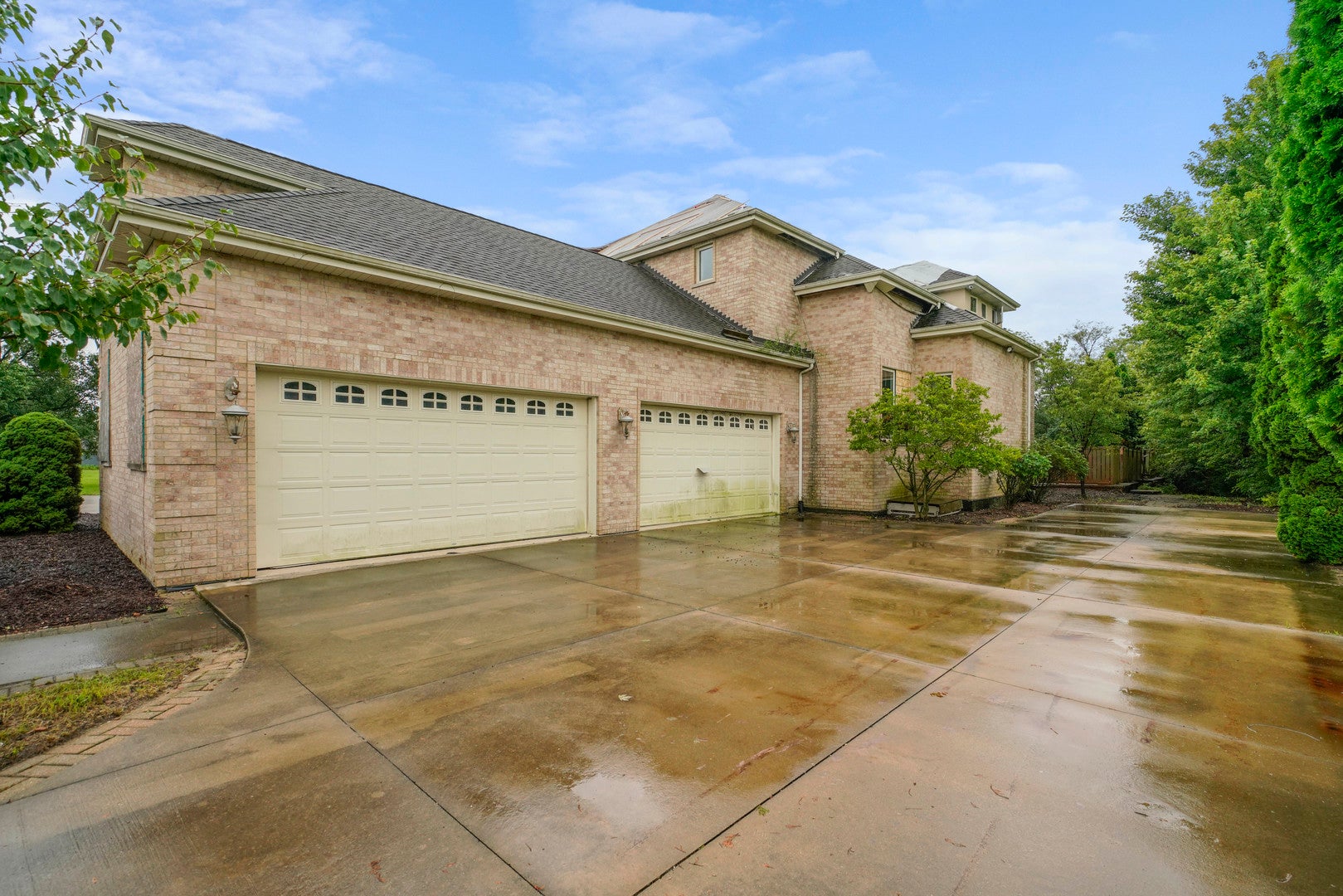 1071 Country Lane