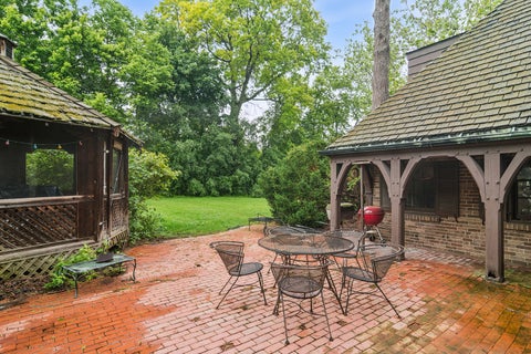 Tiny photo for 102 Pine Road, Barrington, IL 60010 (MLS # 12717412)