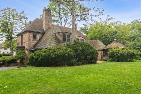 Tiny photo for 102 Pine Road, Barrington, IL 60010 (MLS # 12717412)