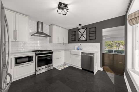 Tiny photo for 19 Westwood Drive, Indian Head Park, IL 60525 (MLS # 12675183)