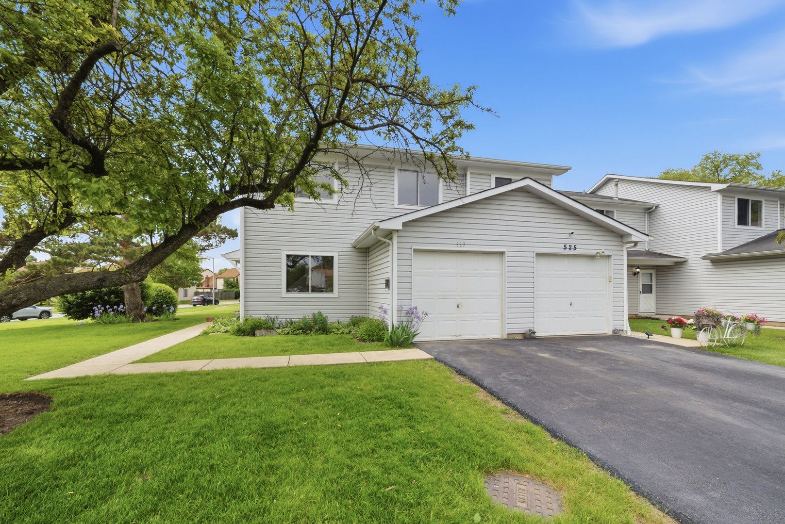 527 ALTON Court