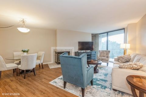 Tiny photo for 511 AURORA Avenue #606, Naperville, IL 60540 (MLS # 12560661)